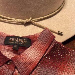 SHYANNE RUST PLAID BUTTON DOWN- SIZE MEDIUM